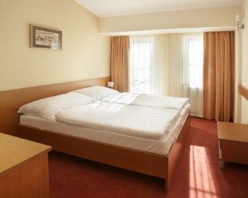 Hotel Dominika Bratislava Buitenkant foto
